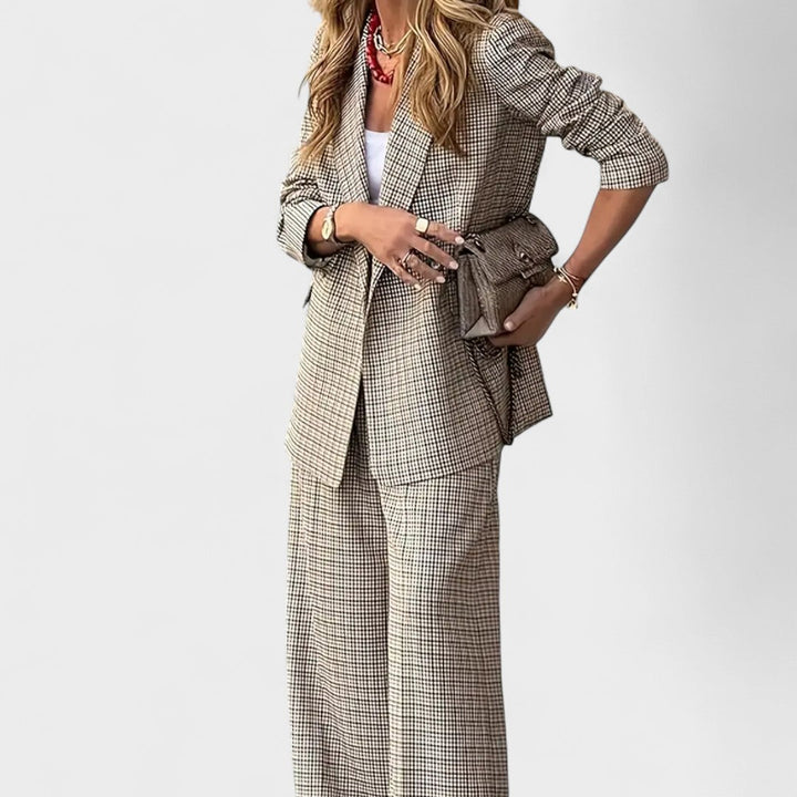 Carlota - Fato Elegante