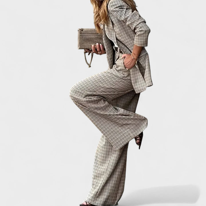 Carlota - Fato Elegante