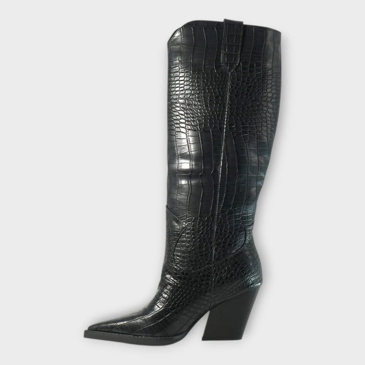 Botas com Design Croco e Salto Elegante