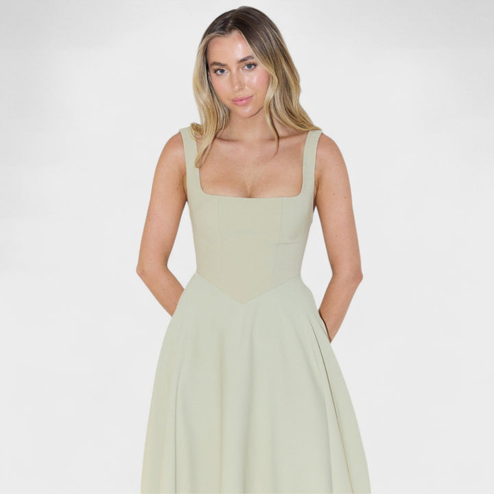 Maribel - Vestido Midi com decote quadrado