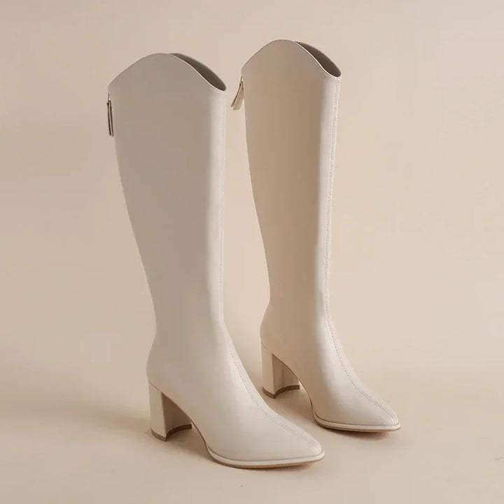 Hilda – Botas de salto Grosso e Elegância para o Inverno
