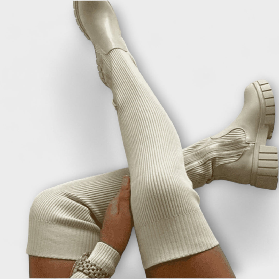 Judita-Botas acima do joelho