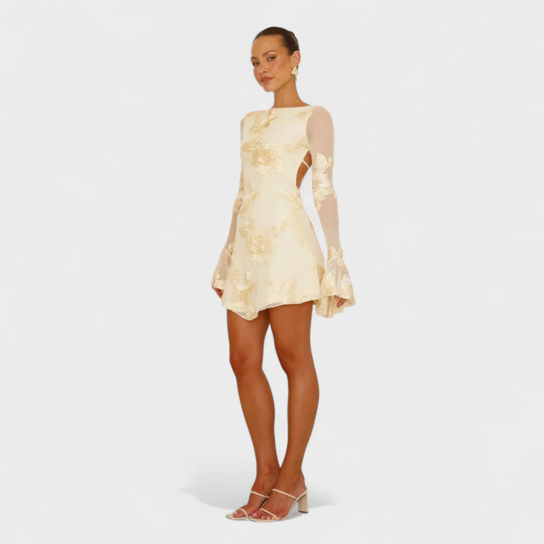 Julia - Vestido com encanto floral