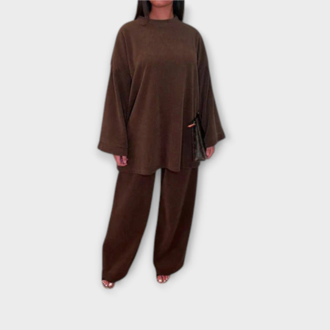 Ingrid – Conjunto Plus Size de Estilo Acanalado